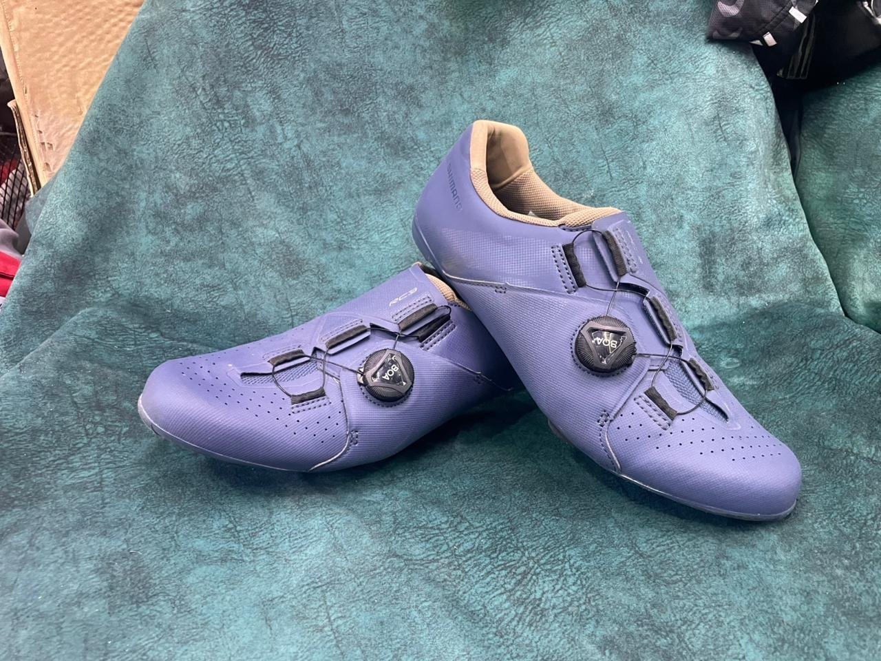 Chaussures Route Shimano RC3 (RC300) Bleues - Performance &amp; Confort — Casablanca, Maroc